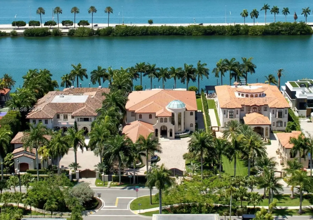 casas costeira em miami, coastal homes in Miami, imoveis na praia em miami